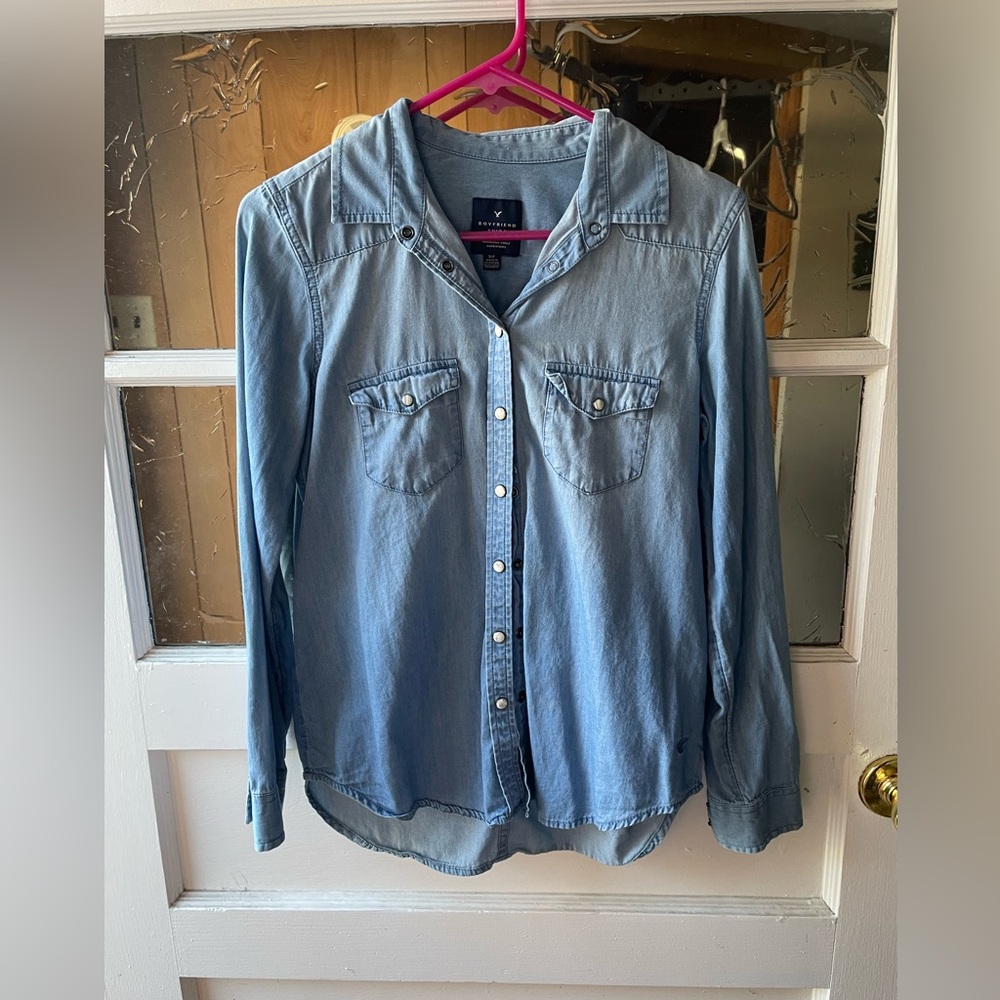 American Eagle boyfriend “denim like” long sleeve shirt